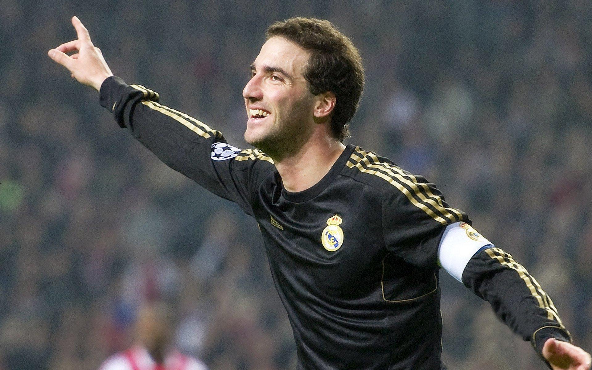 前皇马射手约维奇重返西甲！皇家奥维耶多官宣在即，升班马锋线迎强援